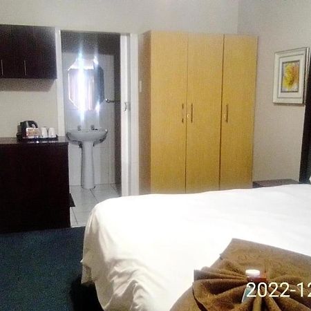 Bed and Breakfast Hemmingways King William's Town Exterior foto