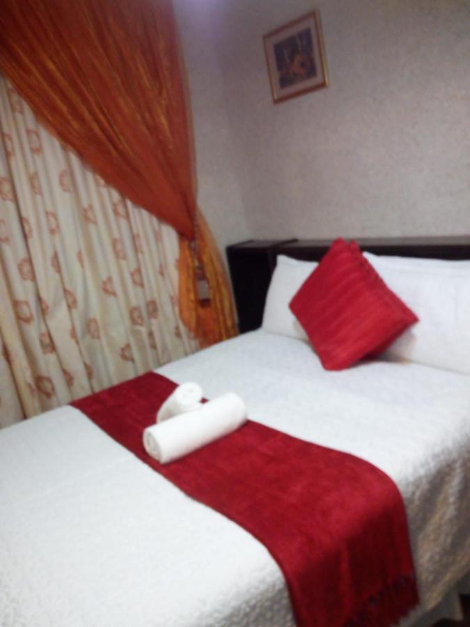Bed and Breakfast Hemmingways King William's Town Exterior foto