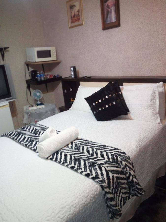 Bed and Breakfast Hemmingways King William's Town Exterior foto
