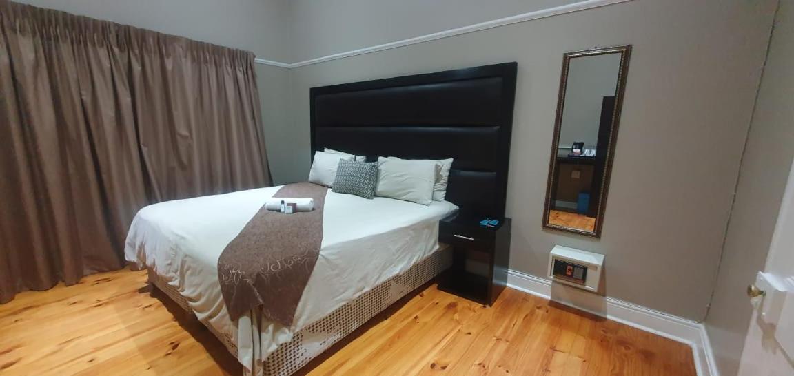 Bed and Breakfast Hemmingways King William's Town Exterior foto