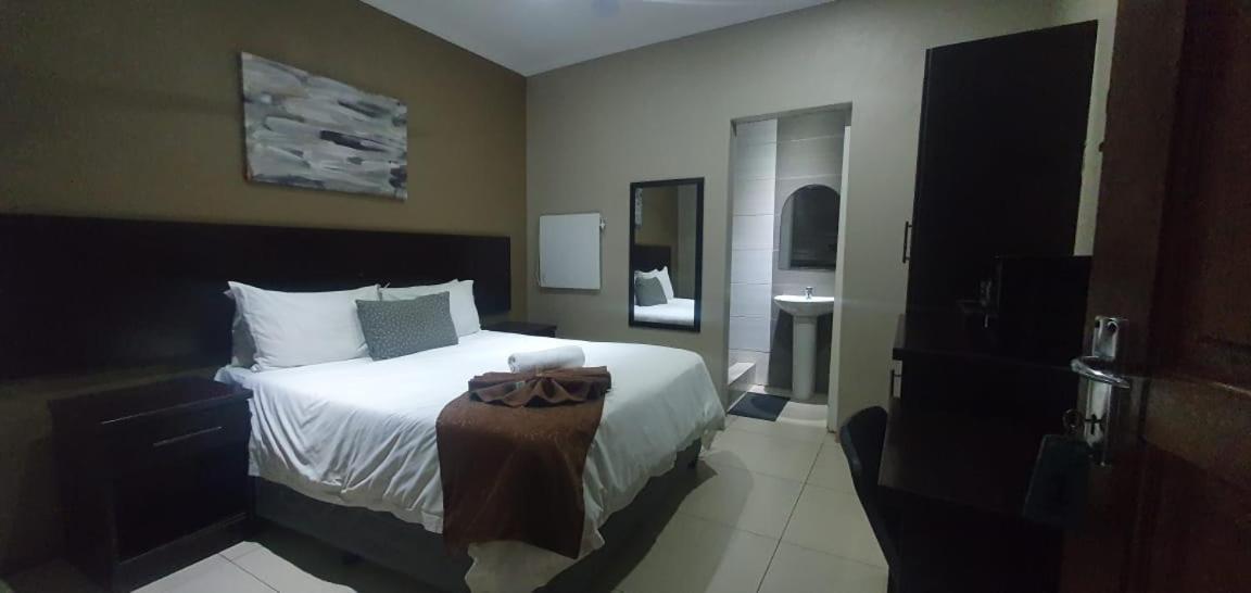 Bed and Breakfast Hemmingways King William's Town Exterior foto